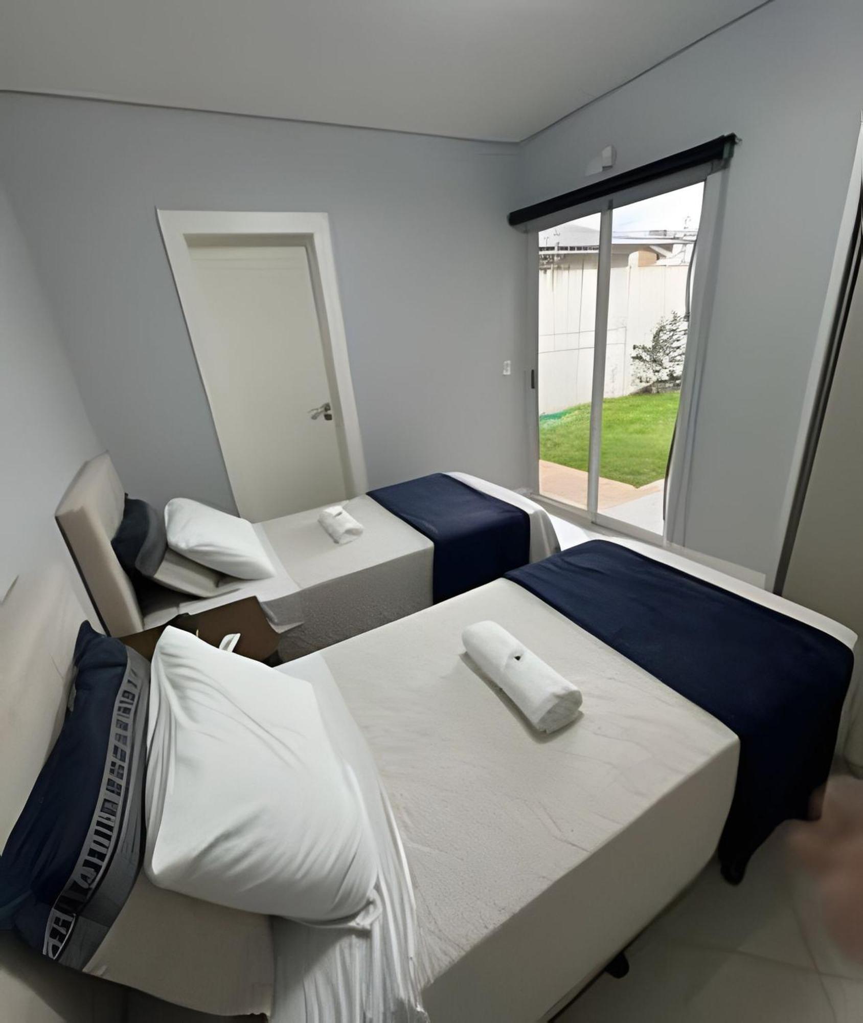 Sobrado Com 5 Suite 1 Quarto Piscina Churraqueira Ar Ate 20 Hospede 伊瓜苏 外观 照片